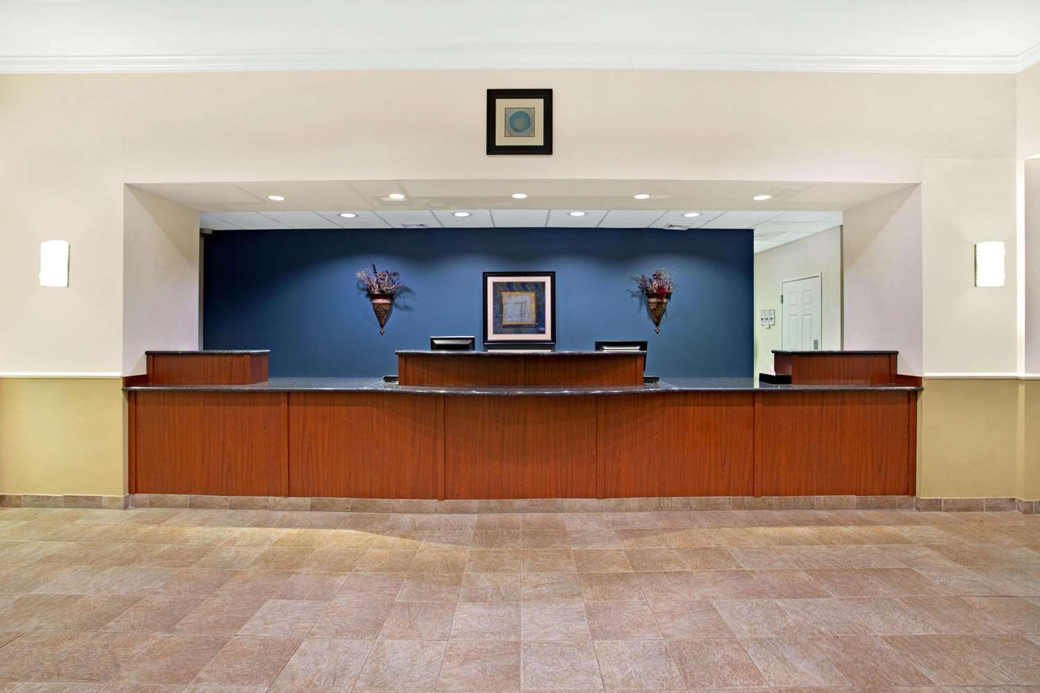 La Quinta Inn Suites By Wyndham Stonington Mystic Area 14/59