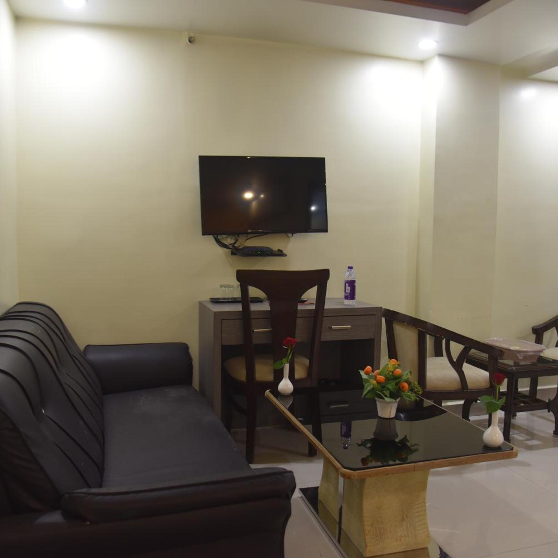 Hotel Aalcajars Inn 41/50