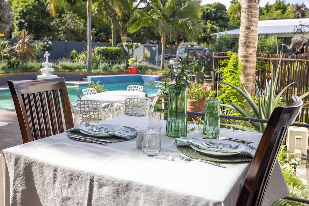 Cape Pillars Boutique Hotel 33/41