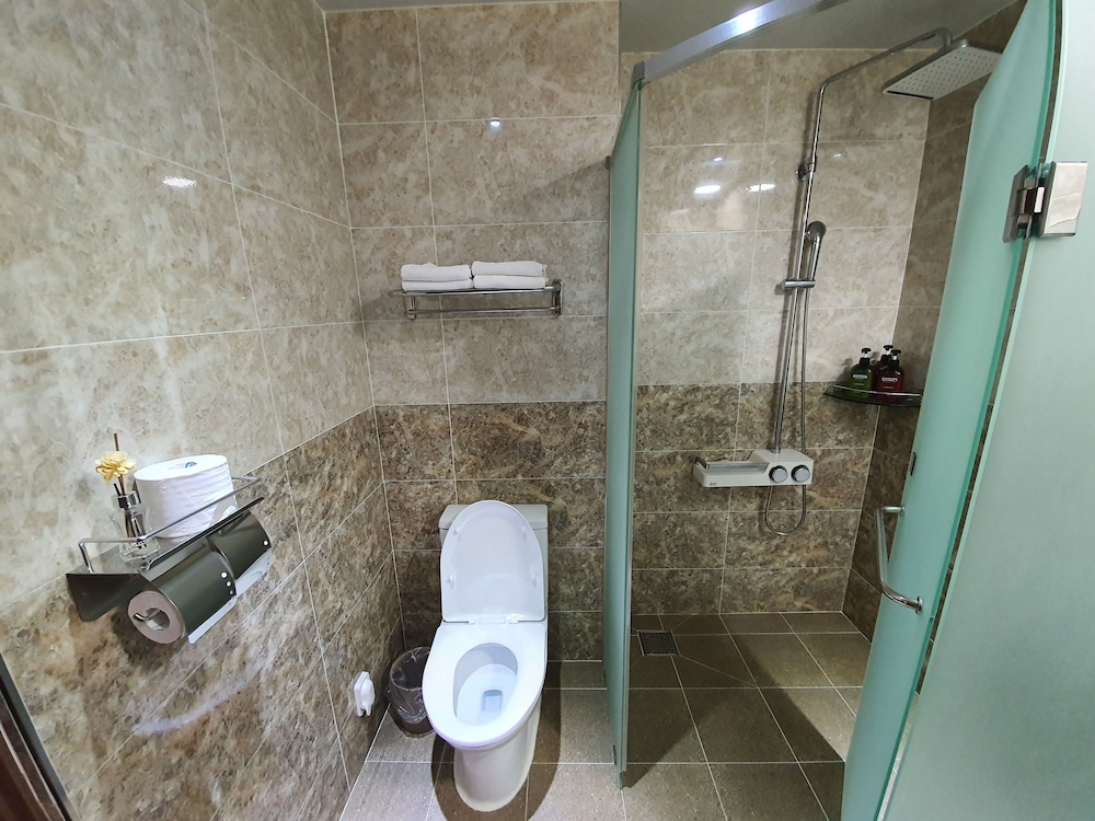 Sunrise Hotel Sungsan 60/62