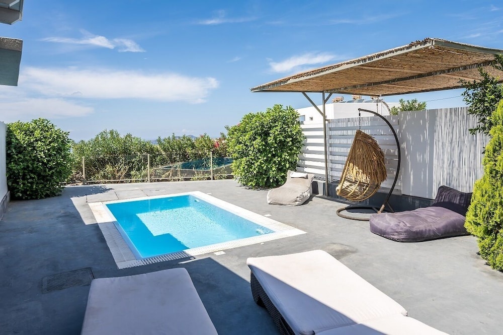Smy Santorini Suites & Villas 35/76