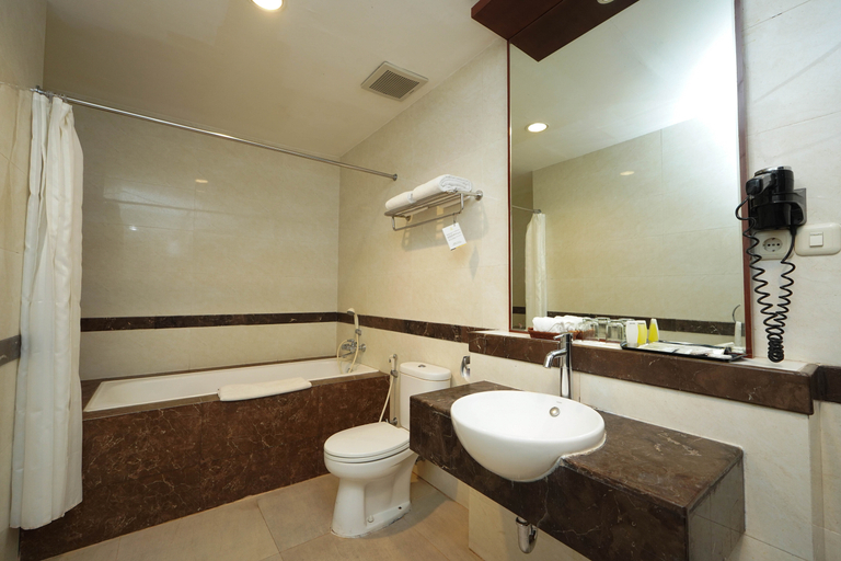 جناح جونيور، SUTAN RAJA RESORT AND CONVENTION CENTER 2/2