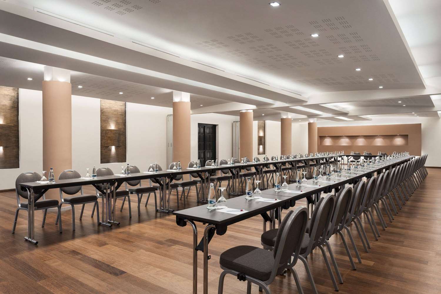 Ramada by Wyndham Bucharest Parc 46/49