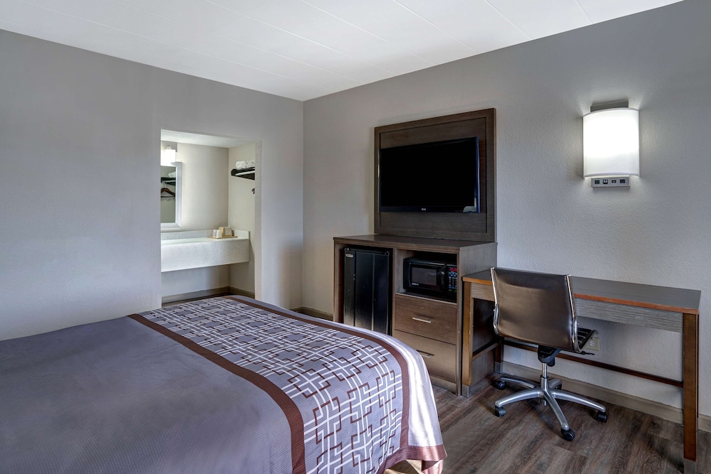 Motel6 Burlington, NC 16/43