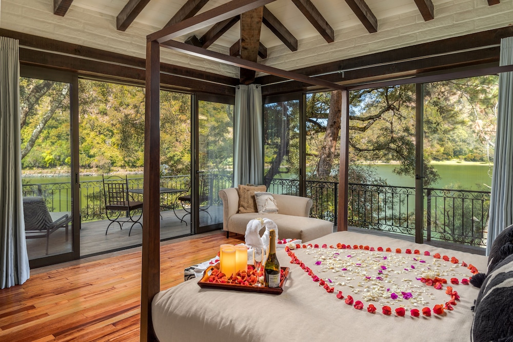 Sierra Lago Resort And Spa 14/57