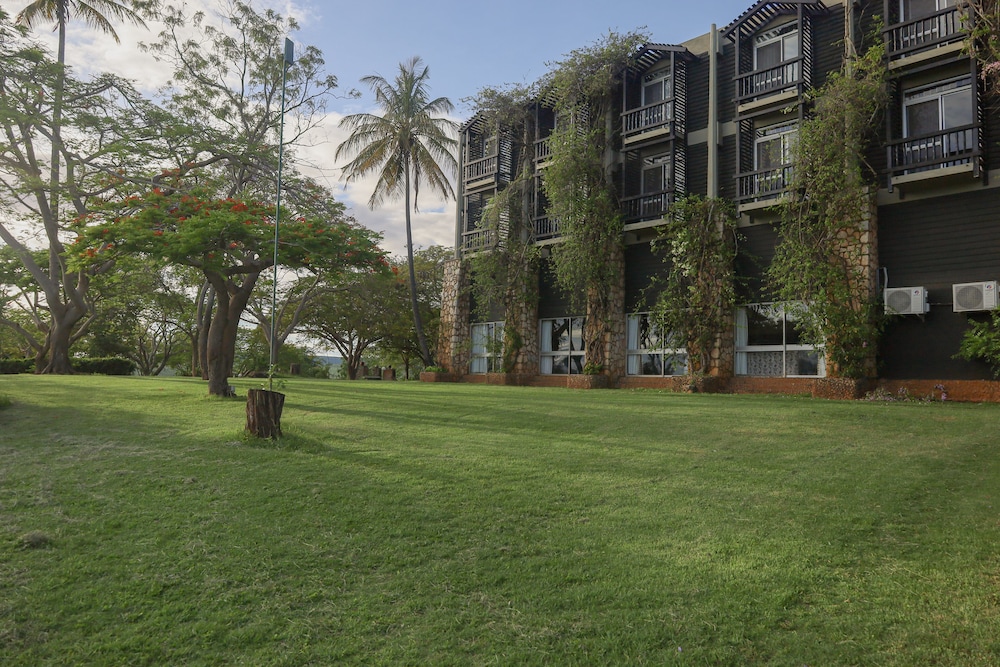 Taita Hills Safari Resort And Spa 54/63