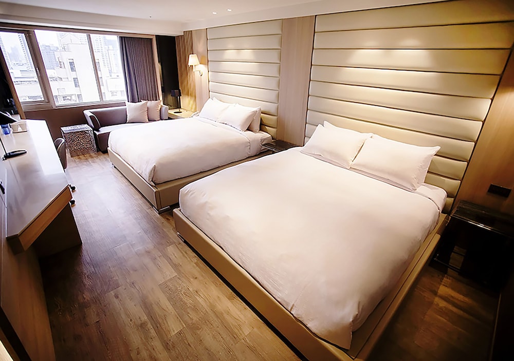 Royal Group Hotel Minghua Branch 15/43
