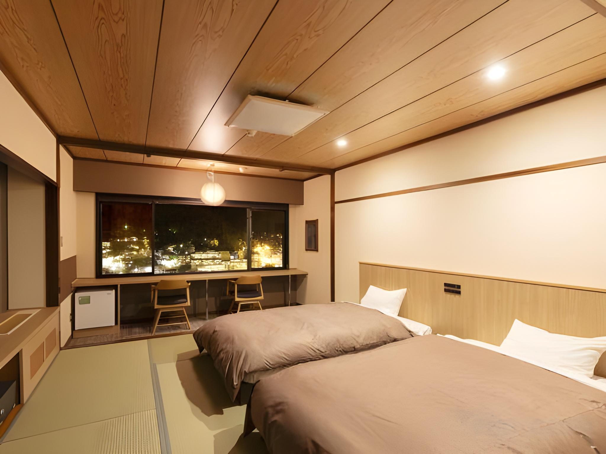 Interior, Japanese, Standard, 5 Futon Beds, Indoor Bath