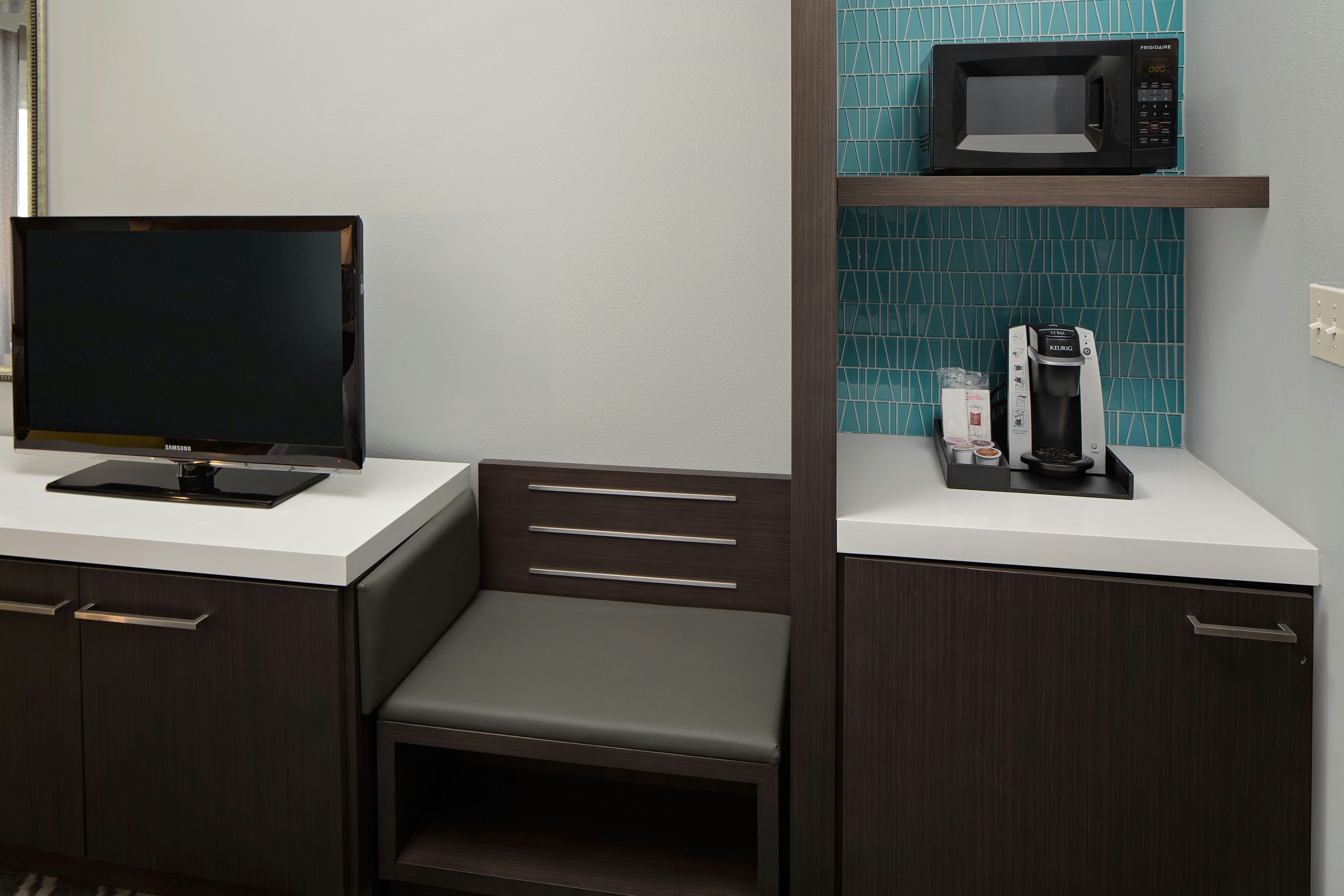 Hilton Garden Inn Dfw Airport South 64/74