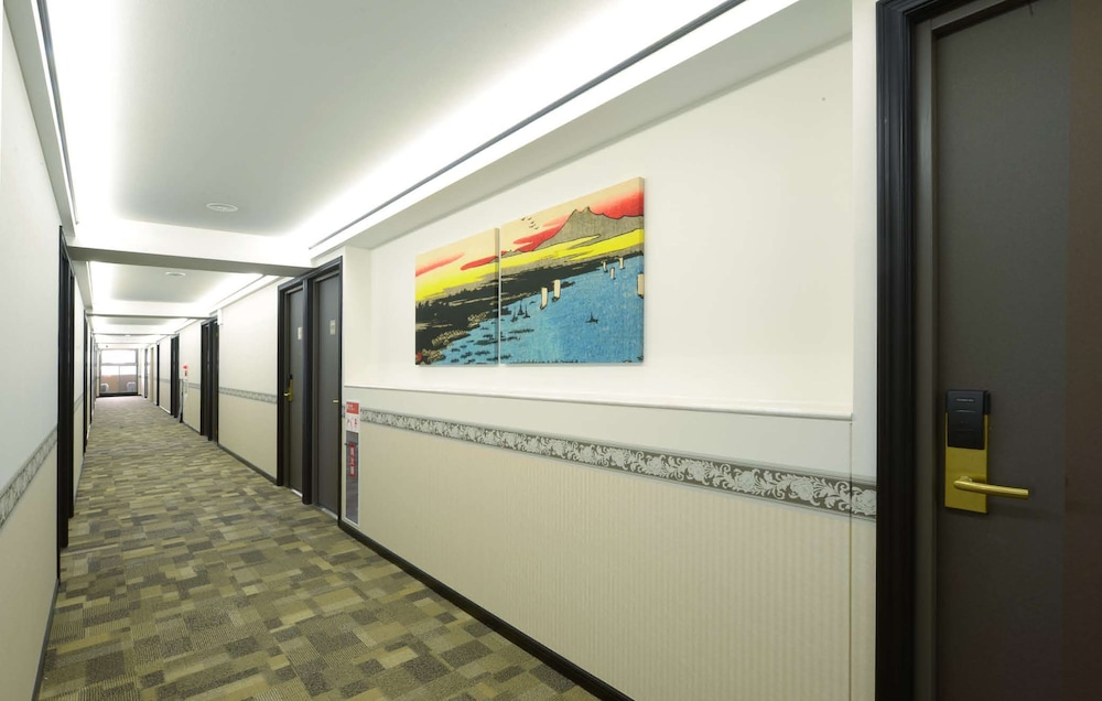 Toyoko Inn Narita Airport Shinkan 16/32