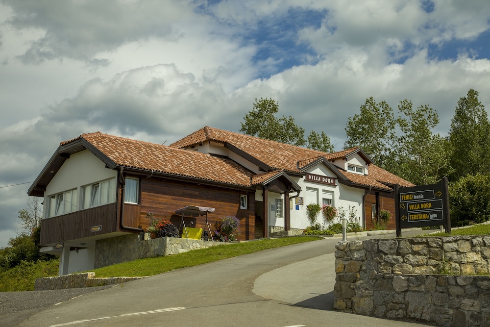 Tourist Center Marko 2/44