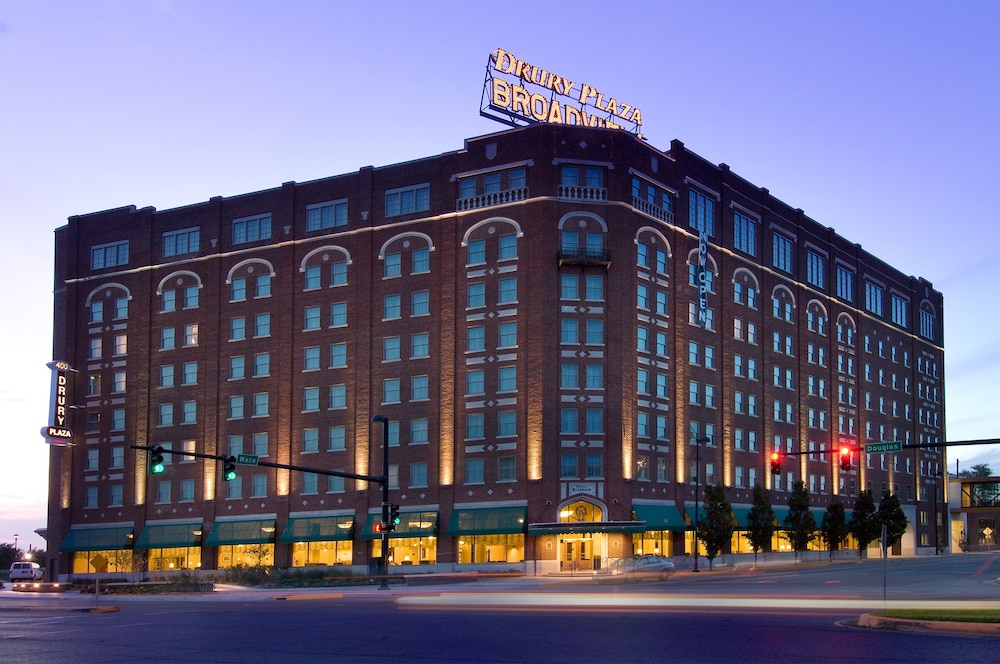Drury Plaza Hotel Broadview Wichita photo5
