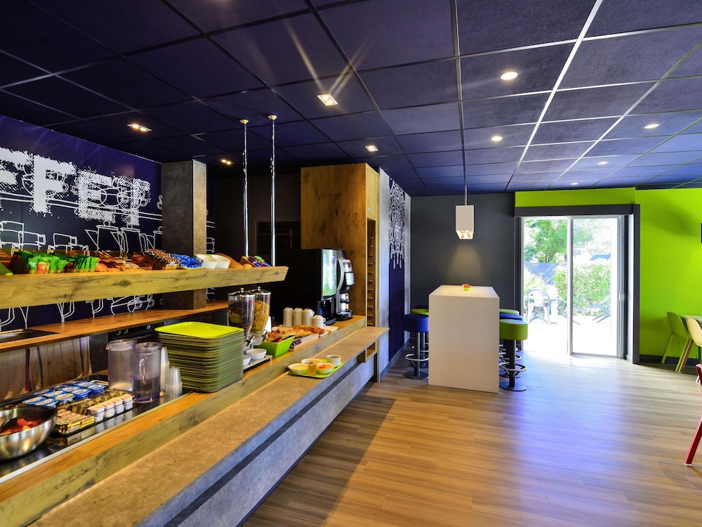 Ibis Budget Pau Lescar 14/68