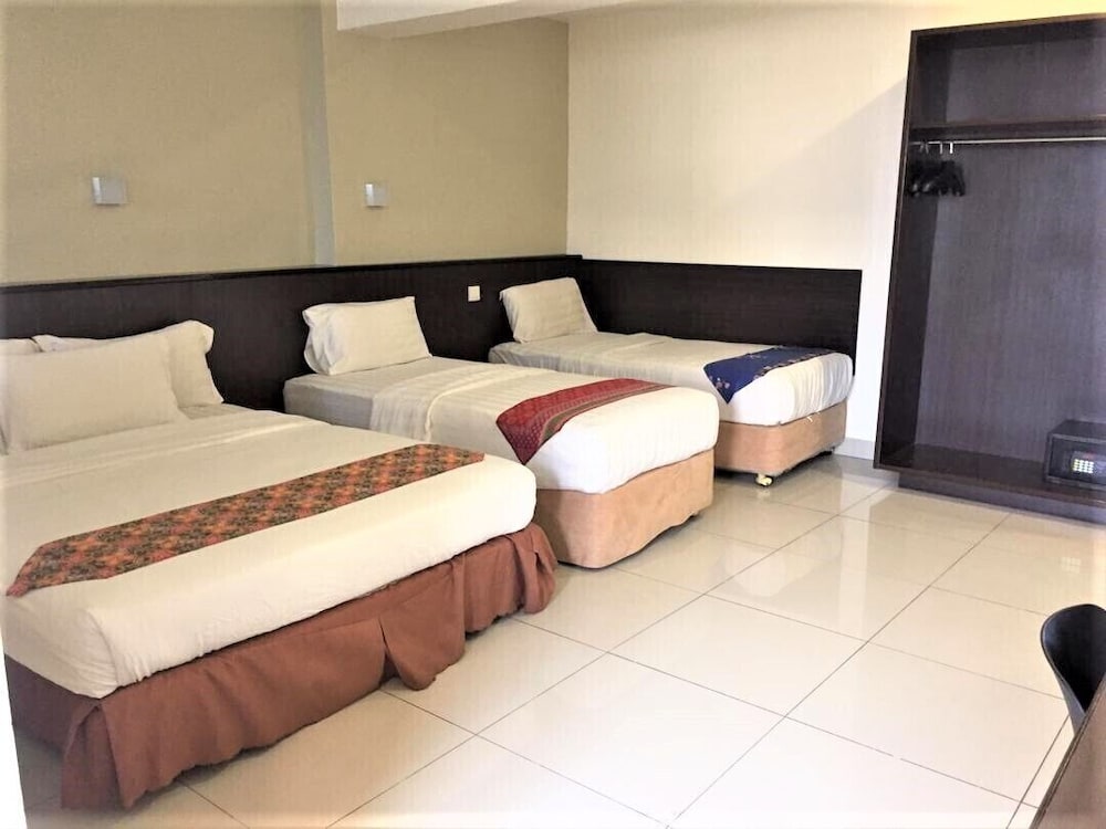 Sipadan Inn 2 12/50