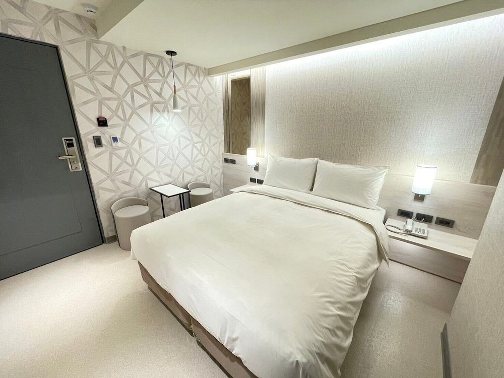 New City Hotel 18/41