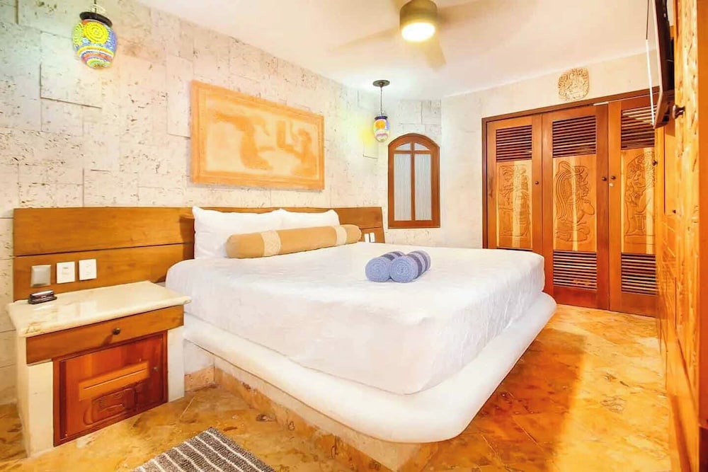 Villas Sacbe Condo Hotel 11/49