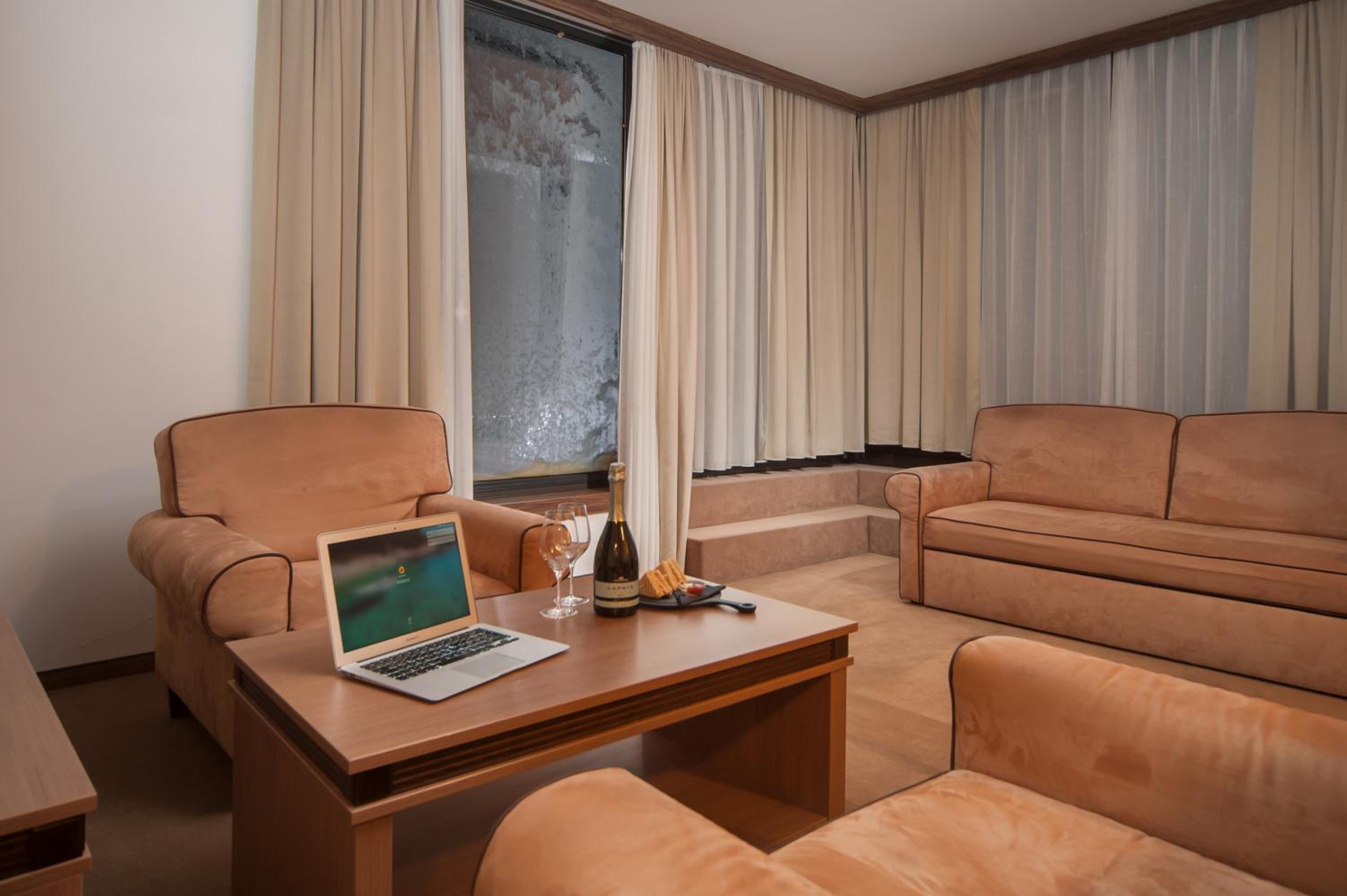 Hotel Kras 49/61