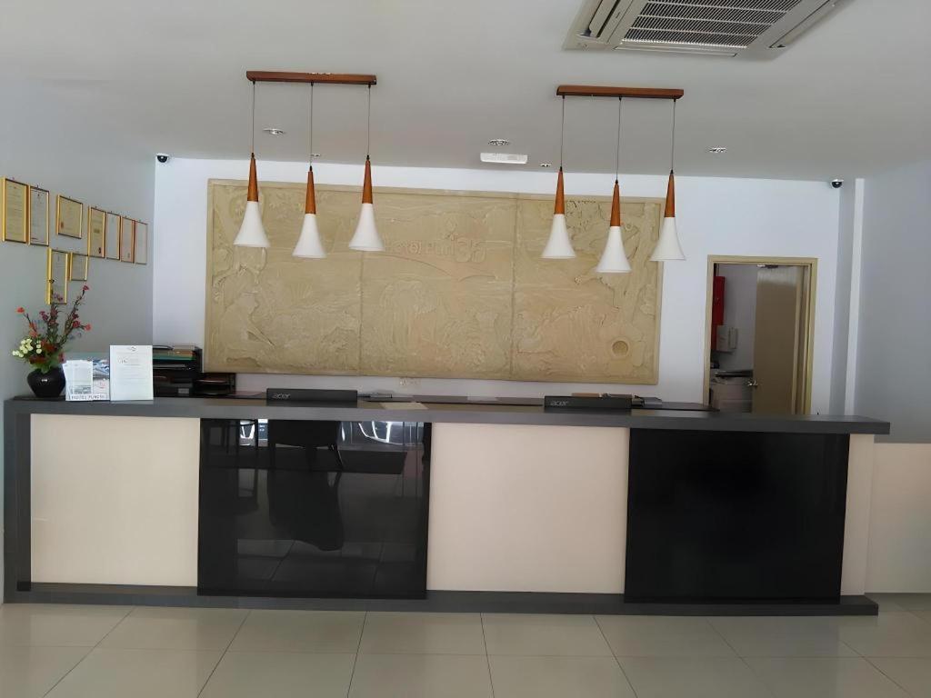 Hotel Puri 36 12/48