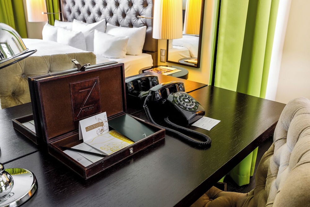 Hotel Zoo Berlin 56/63