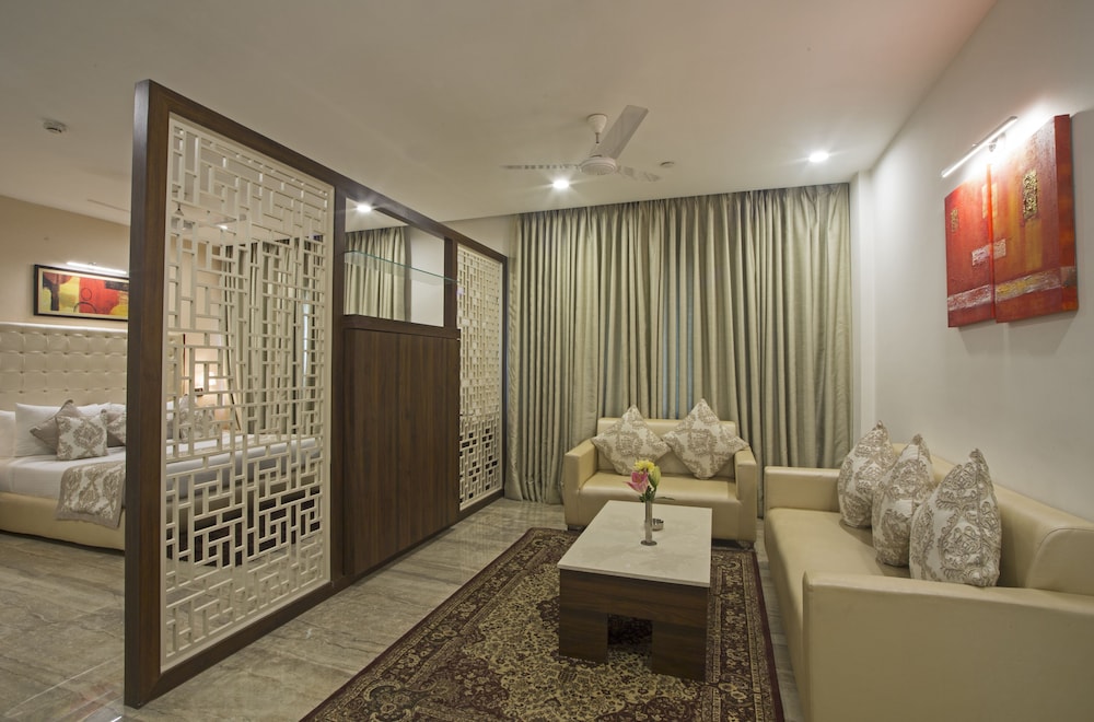 Shanti Palace 40/71