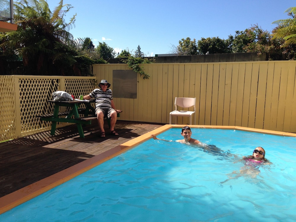 Greenview Motel 19/50