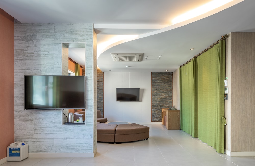 Songjeong Olla Hotel 32/50