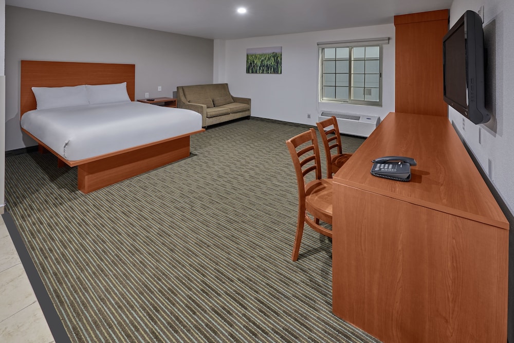 Extended Suites Monterrey Aeropuerto 36/56