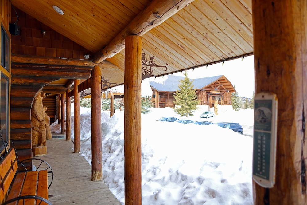 Daniels Summit Lodge 23/50