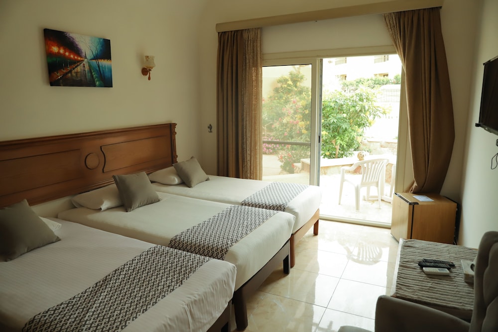 Silver Beach Redsea Resort - Adults Only 6/50