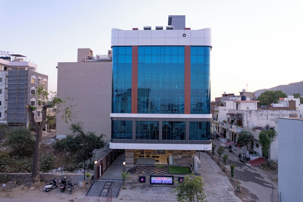Pax Grand Blue Udaipur 6/50