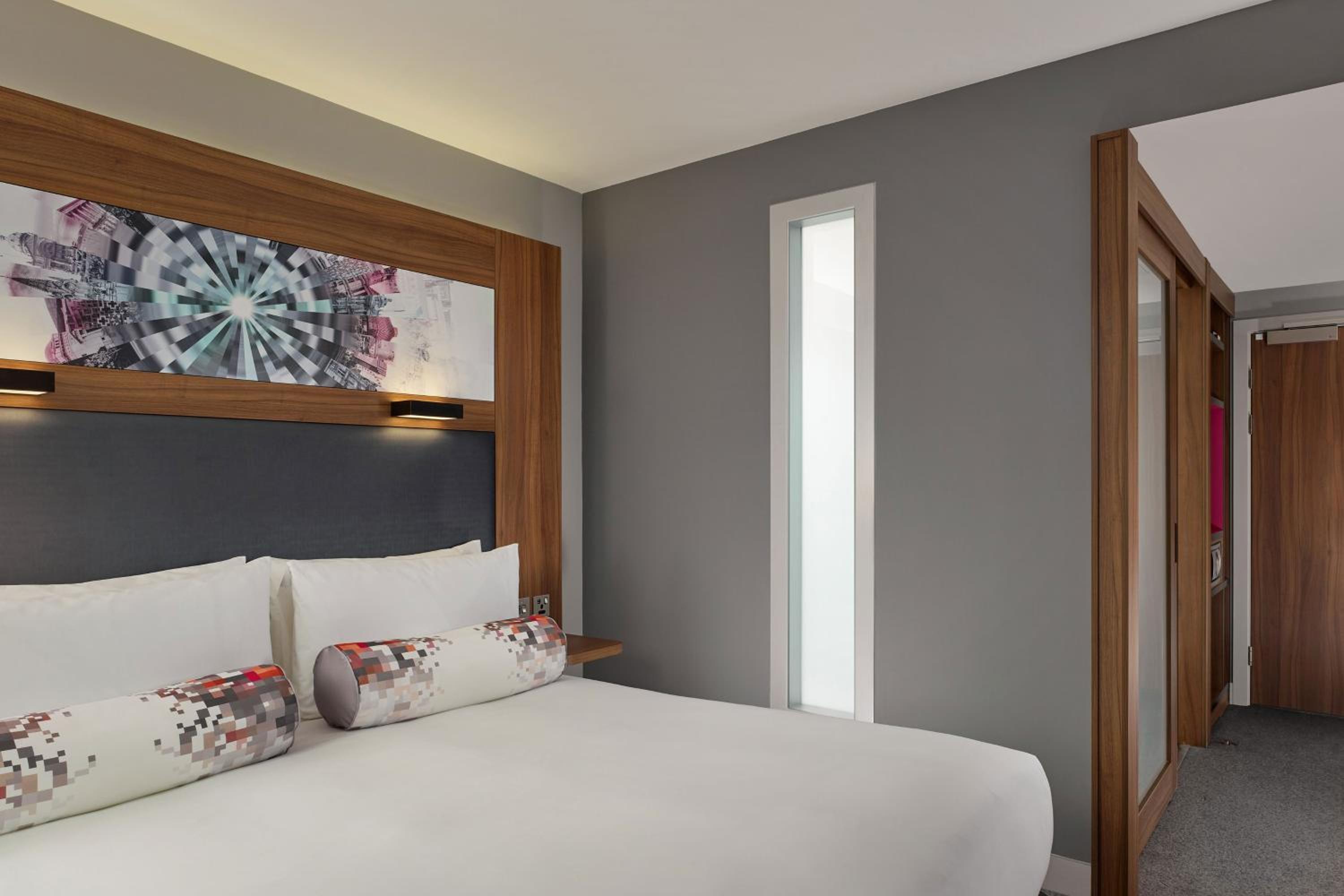 Aloft, Guest Room, King Bed