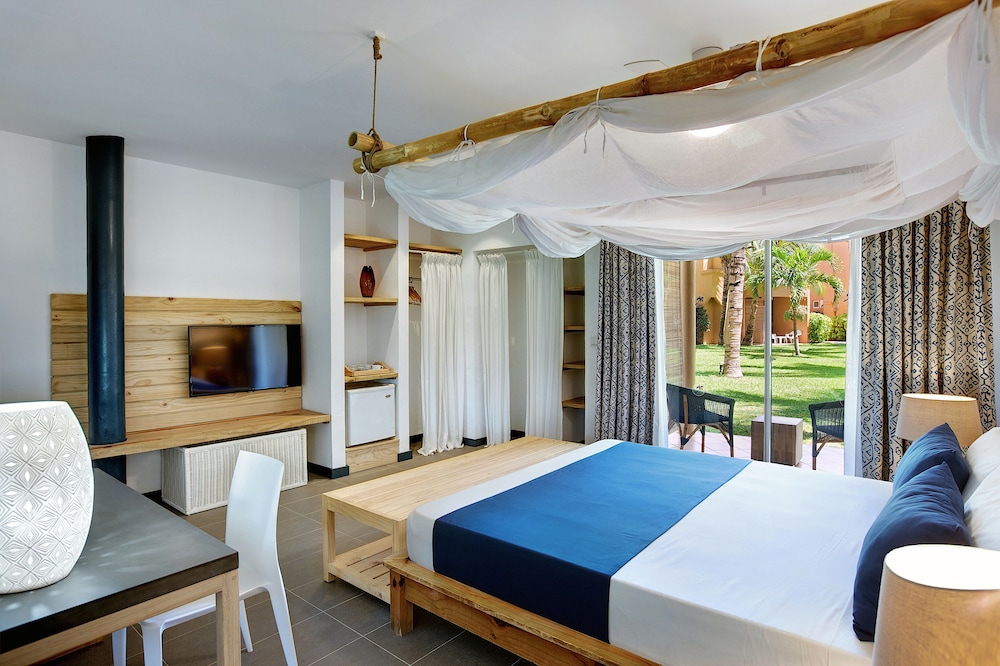 Veranda Pointe Aux Biches Hotel and Spa 25/65