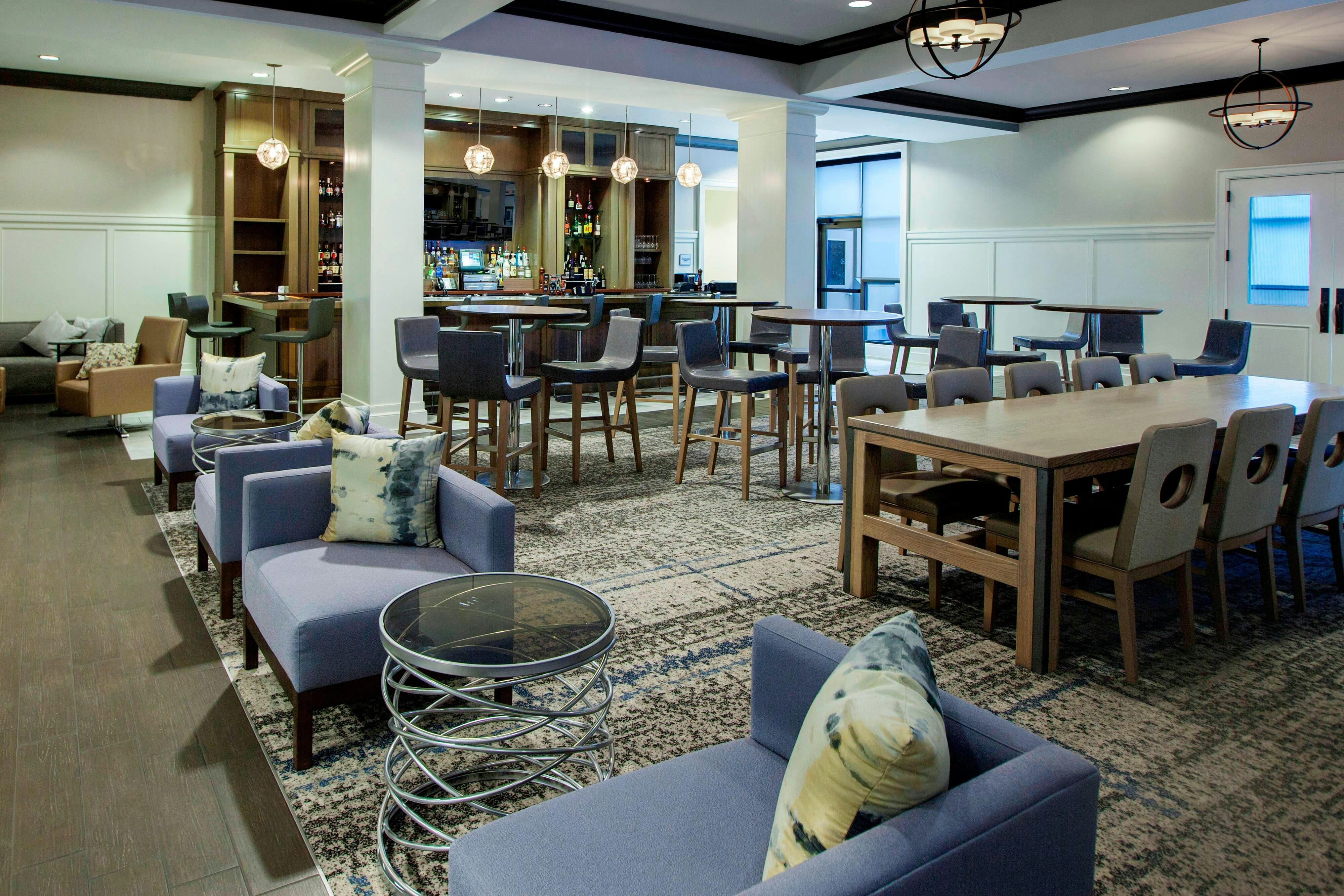 Sheraton Jacksonville Hotel 4/10