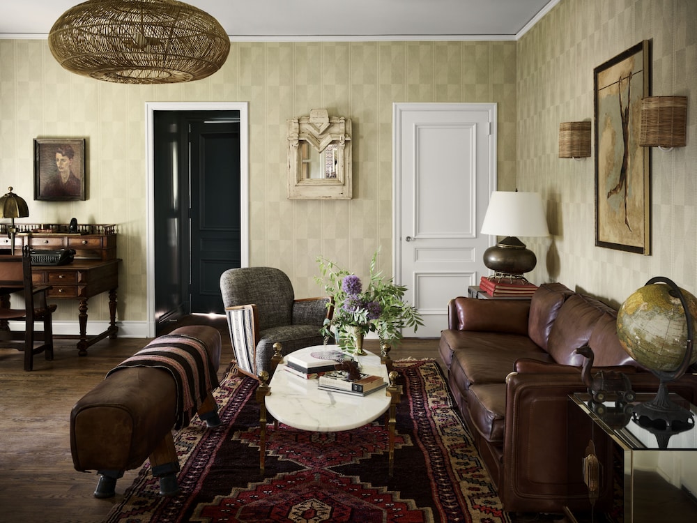 Commodore Perry Estate, Auberge Resorts Collection 40/68