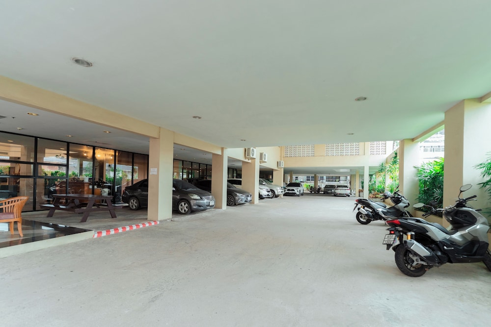 Sandy Spring Hotel 63/71