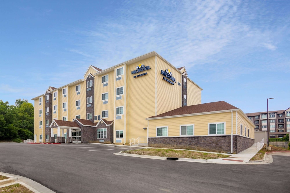 Microtel Inn & Suites by Wyndham Liberty/NE Kansas City Area 2/30