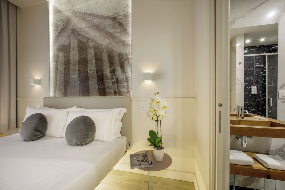Hotel Regno 12/36