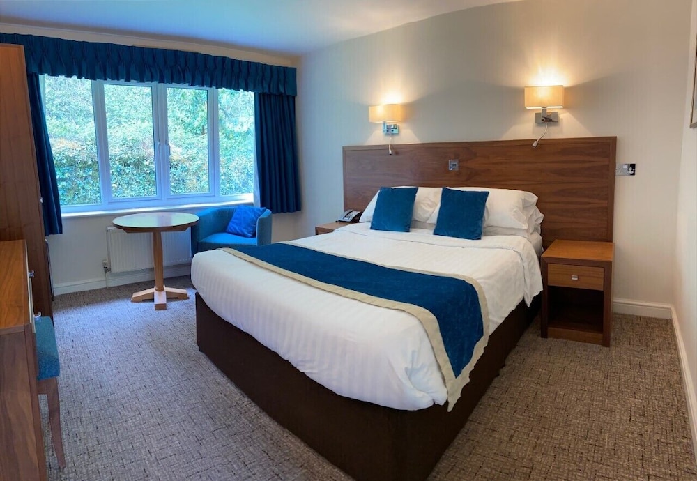 EX. BEST WESTERN WATERLOO HTL LDG 5/50
