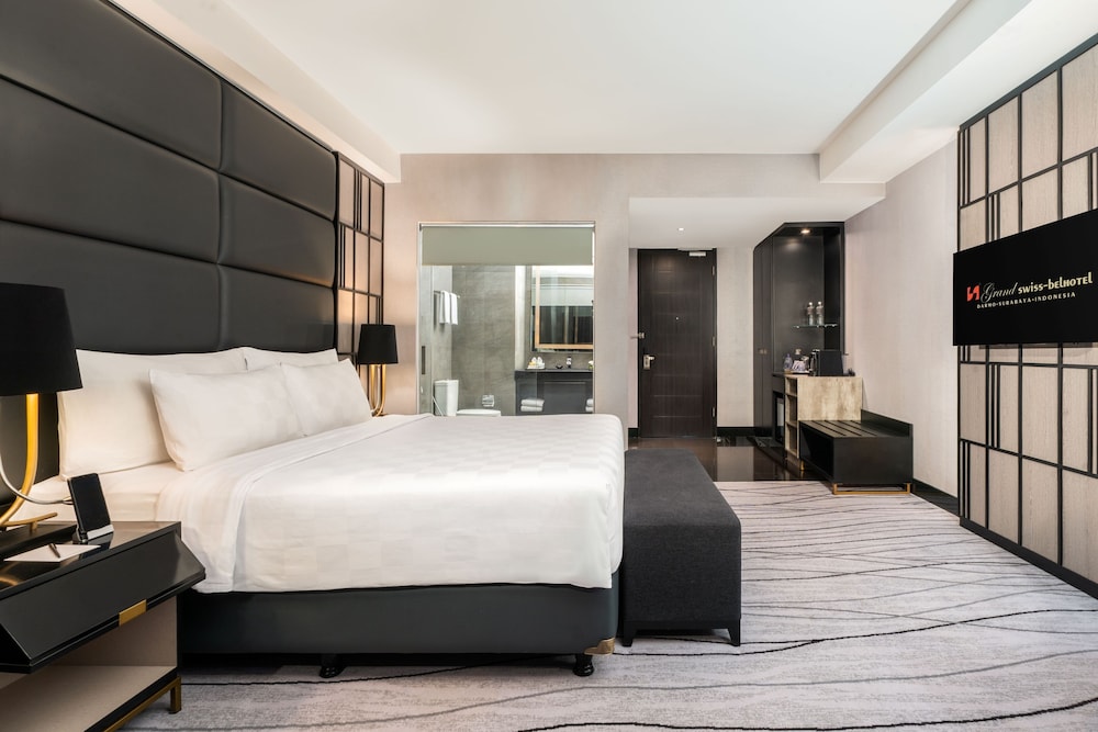 Grand Swiss-Belhotel Darmo 16/62