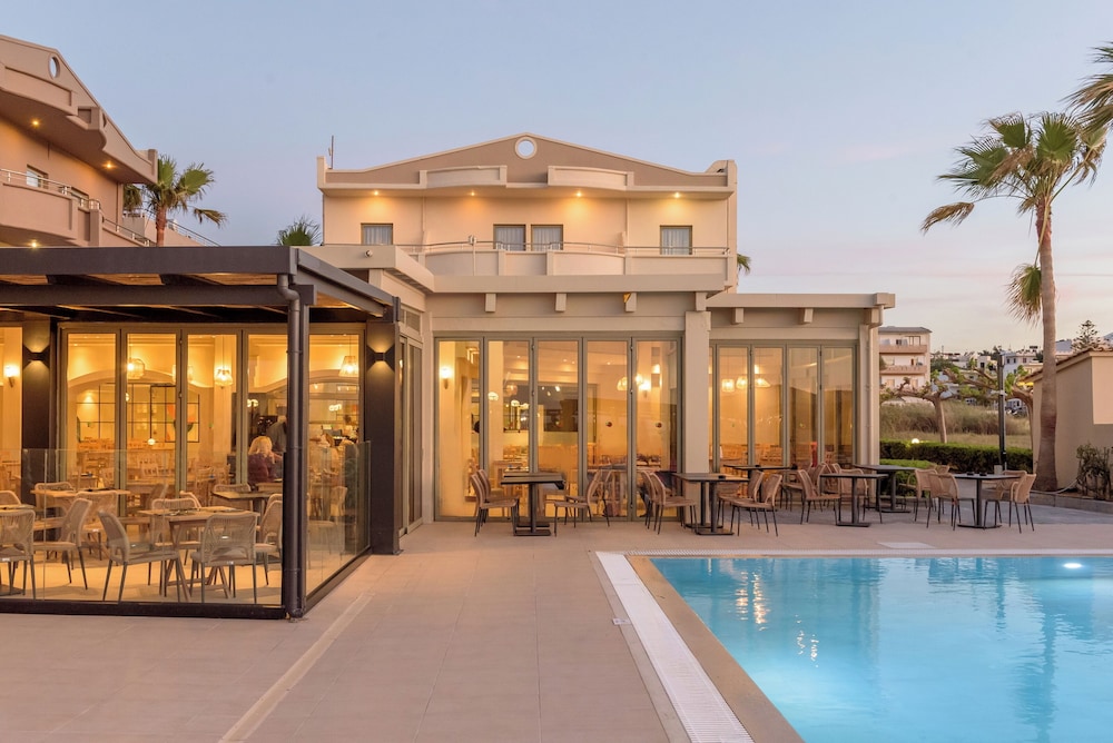 Zeus Hotels Neptuno Beach 6/69