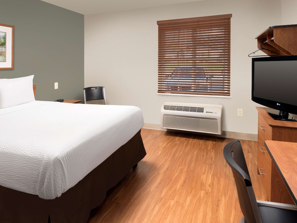 Studio 6 Extended Stay Cincinnati Sharonville OH 18/44