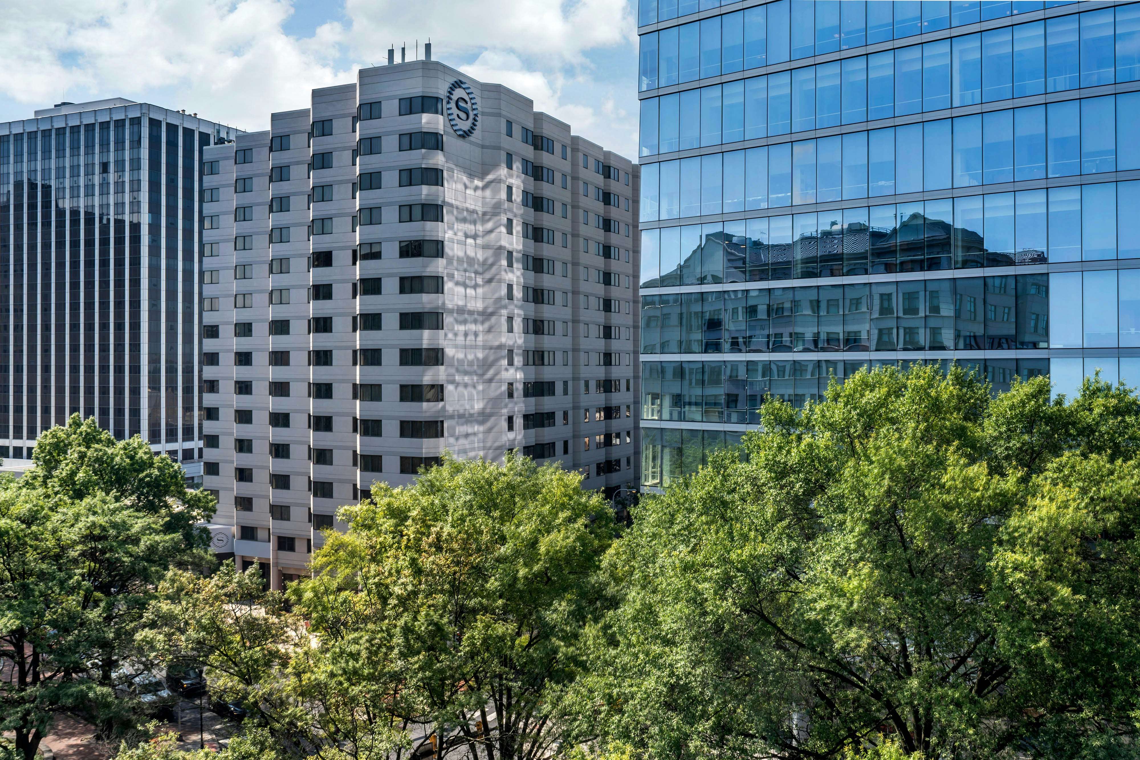 Sheraton Suites Wilmington Downtown 1/55