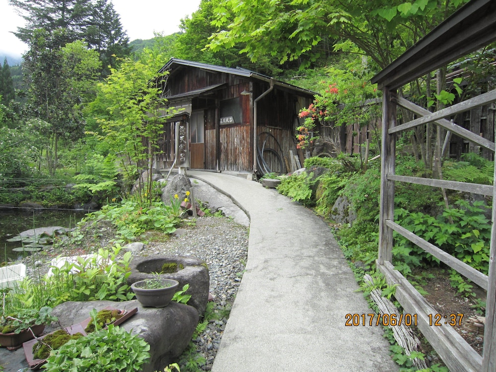 Ryokan Fujiya 34/38
