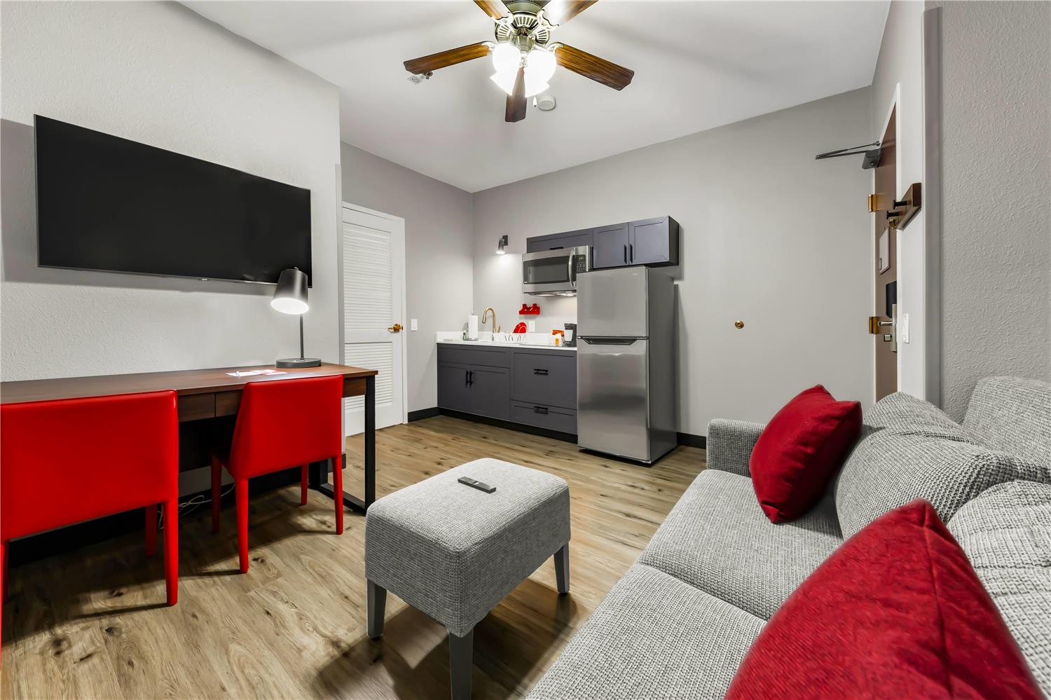 Hawthorn Suites By Wyndham College Station 41/60