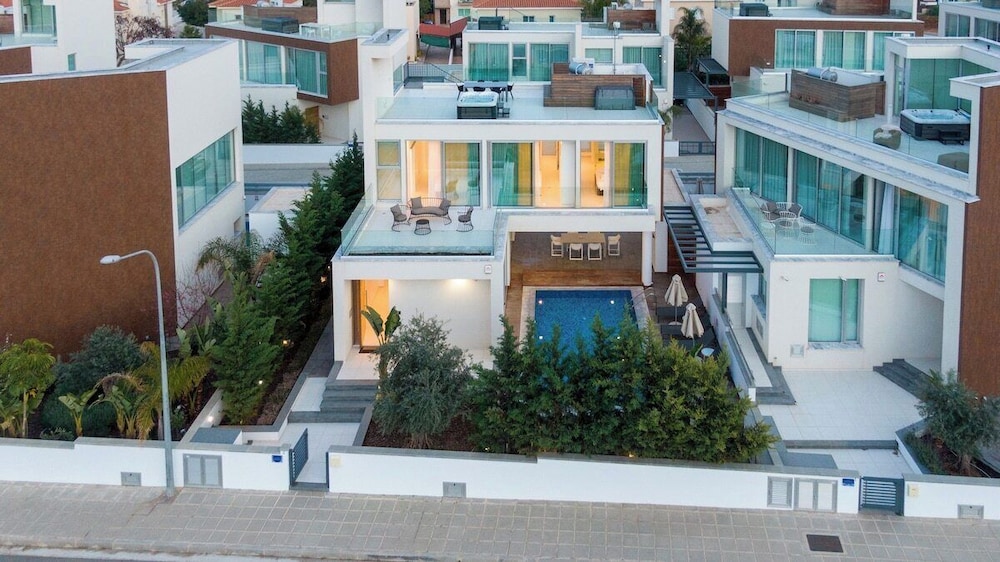 Sunrise Seaview Villas 1/49