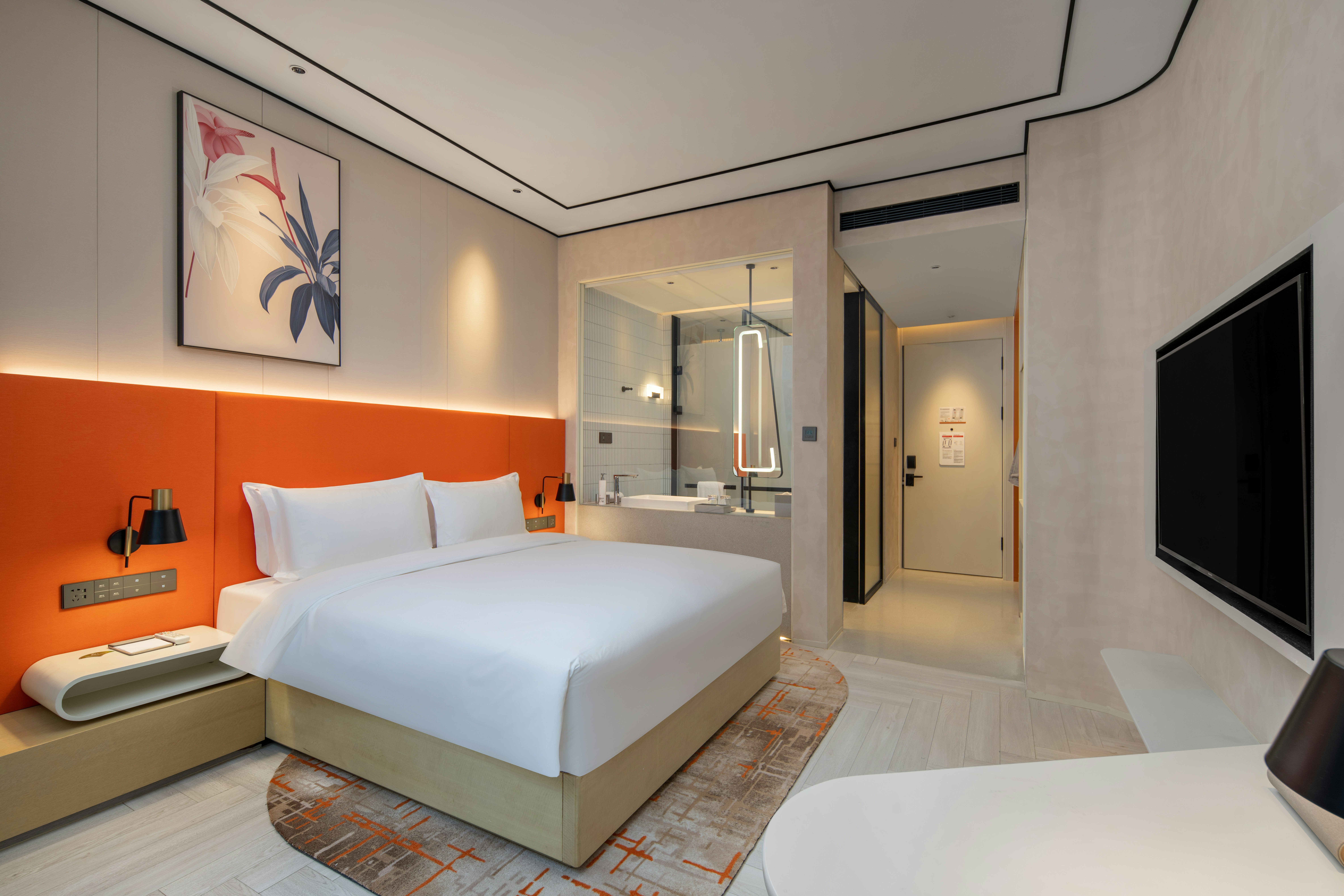 GUEST ROOM, KING BED