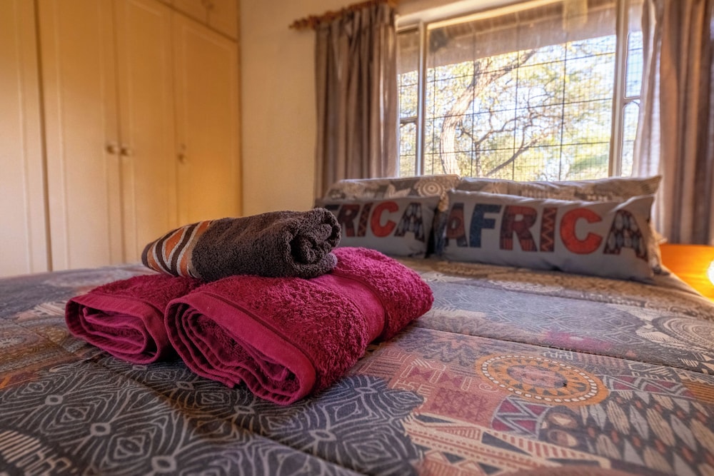 Kruger Cottage 14/36