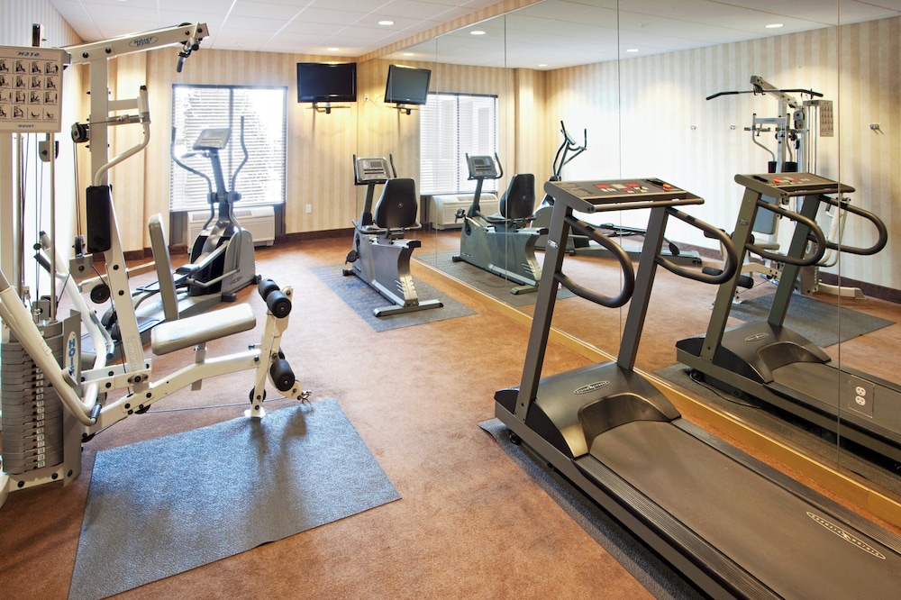 Holiday Inn Express & Suites Hagerstown 43/67