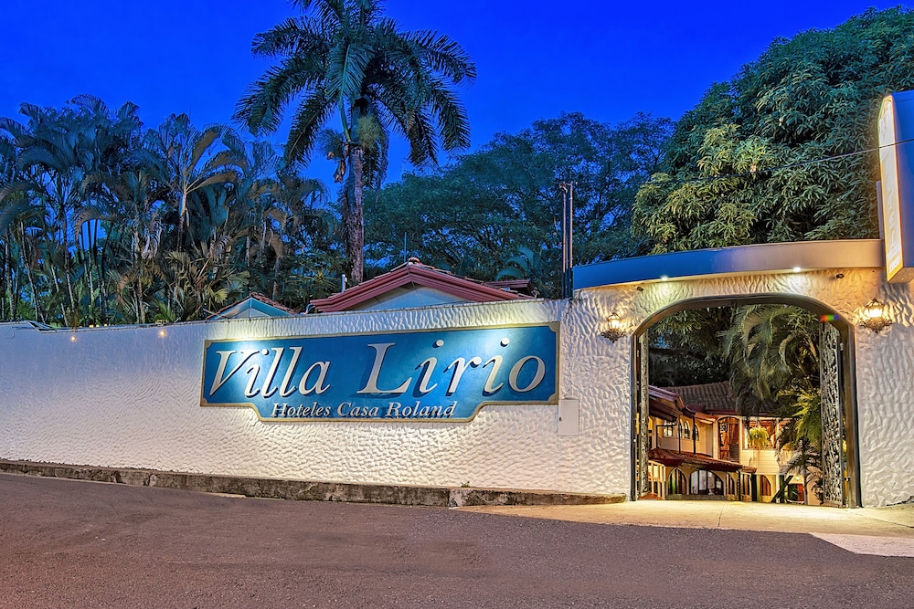 Hotel Villas Lirio in QUEPOS