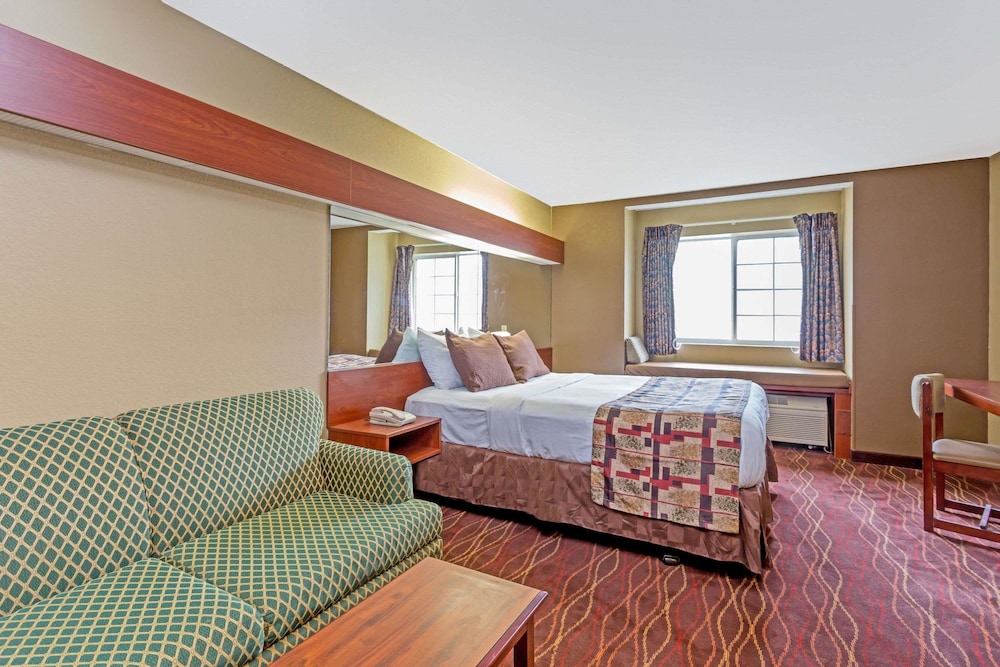Microtel Inn & Suites by Wyndham Norcross 10/50